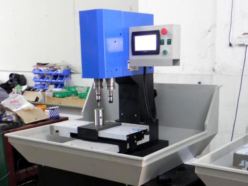 鉆攻機(jī)多少錢一臺(tái)？設(shè)備報(bào)價(jià)！