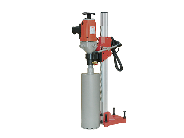 金剛石鉆孔機(jī)的操作流程是什么？鉆孔機(jī)鉆偏的主要原因有哪些？