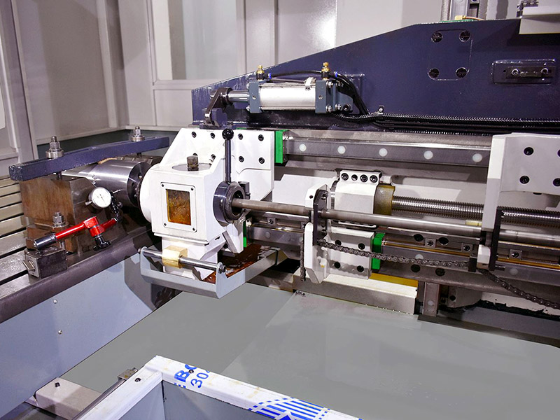 深孔鉆機(jī)床使用的油多久換一次？